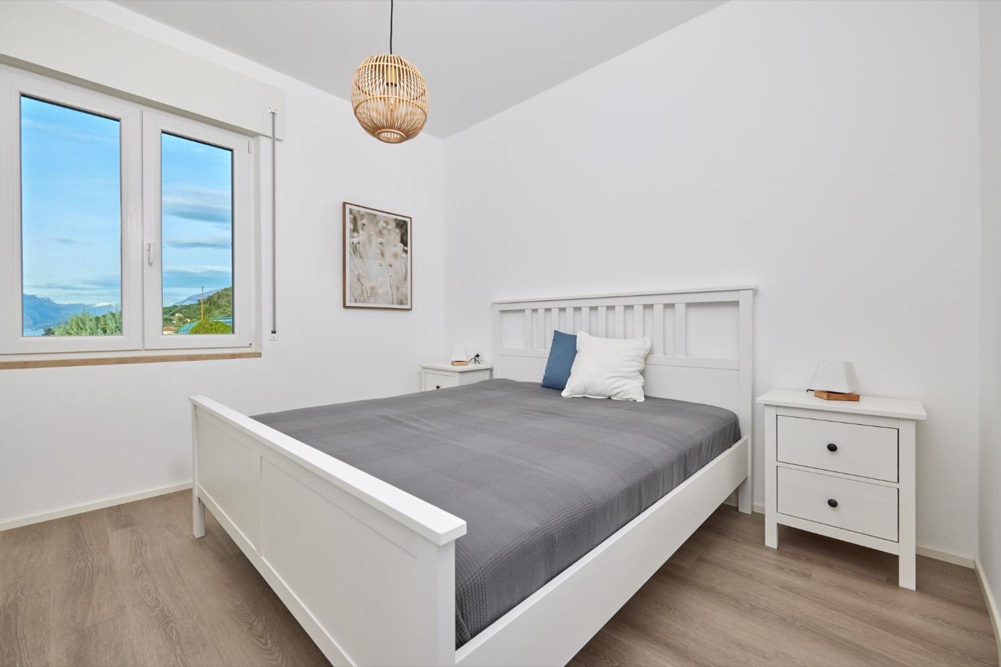 מאלצ'סינה Lake View Luca Apartment מראה חיצוני תמונה